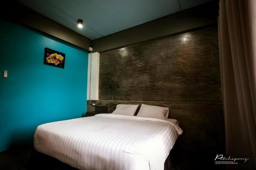 Pornsiri Hotel Sisaket Exterior foto
